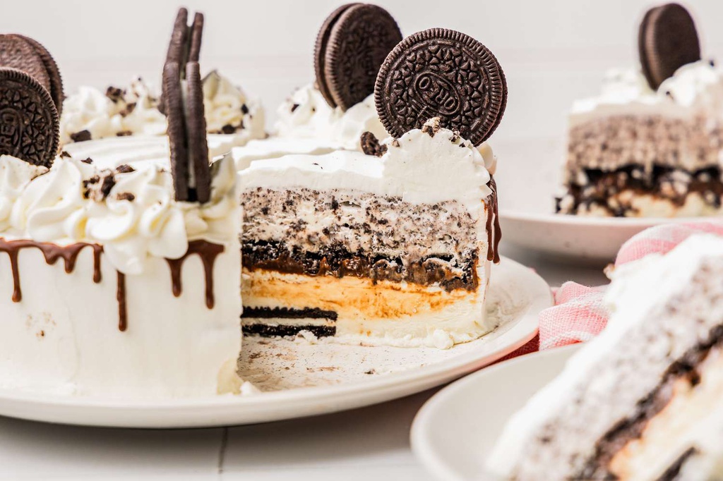 Oreo Cake (Per Pound)